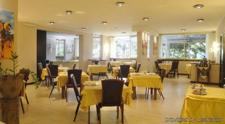 Nyala Suite Hotel San Remo Restaurante foto