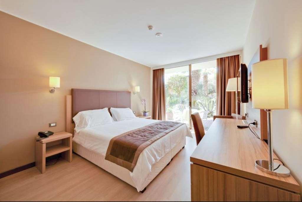 Nyala Suite Hotel San Remo Habitación foto